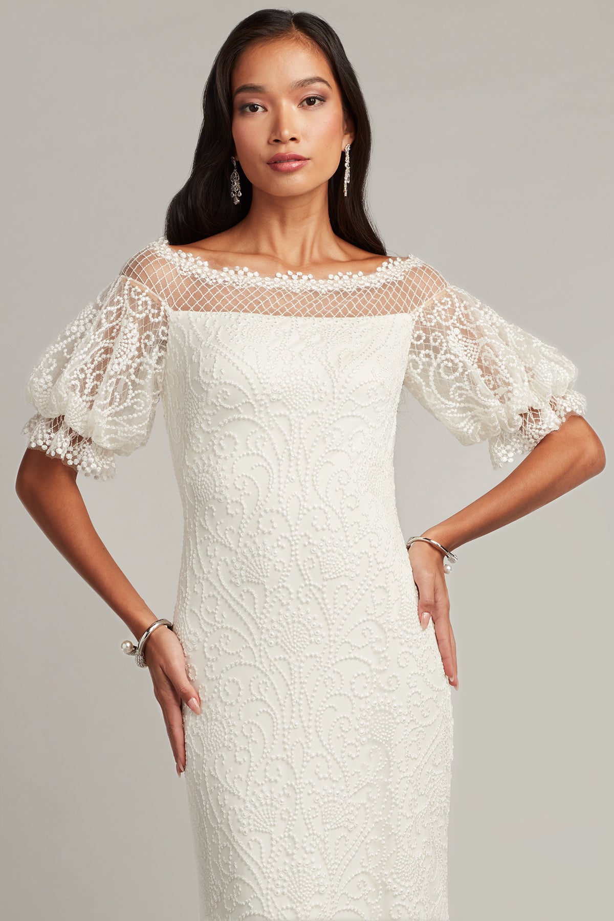 Whelan Embroidered Puff-Sleeve Gown