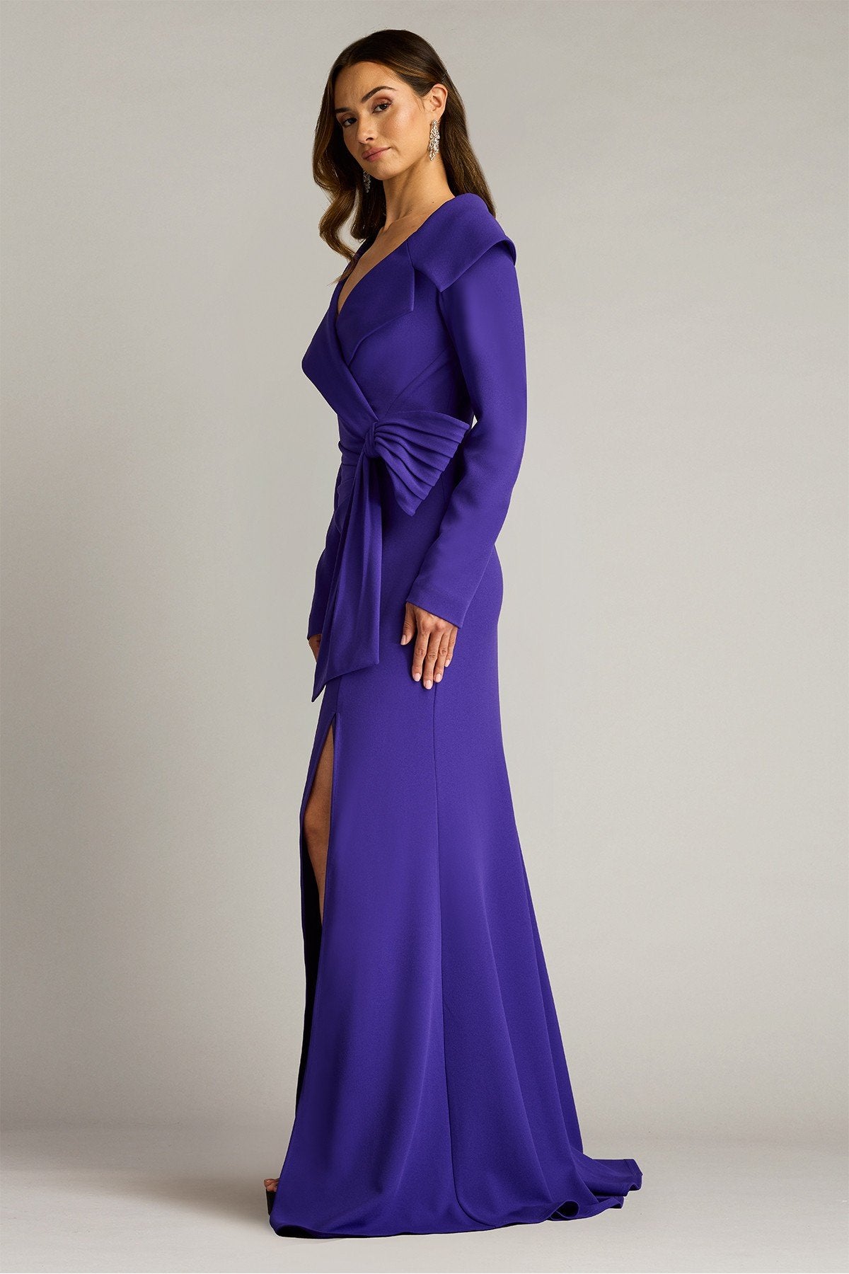 Boleyn Portrait Collar Gown