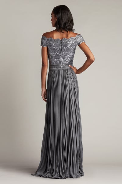 Evening Dresses & Evening Gowns – Lace & Beads